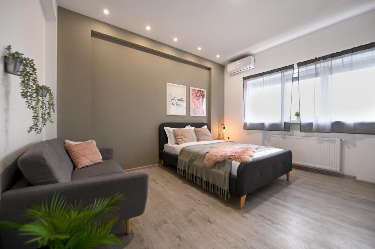 Splendid 2Br Apartment With Breathtaking Views Of Casa Poporului Bucarest Exterior foto