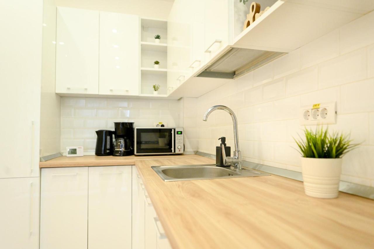 Splendid 2Br Apartment With Breathtaking Views Of Casa Poporului Bucarest Exterior foto
