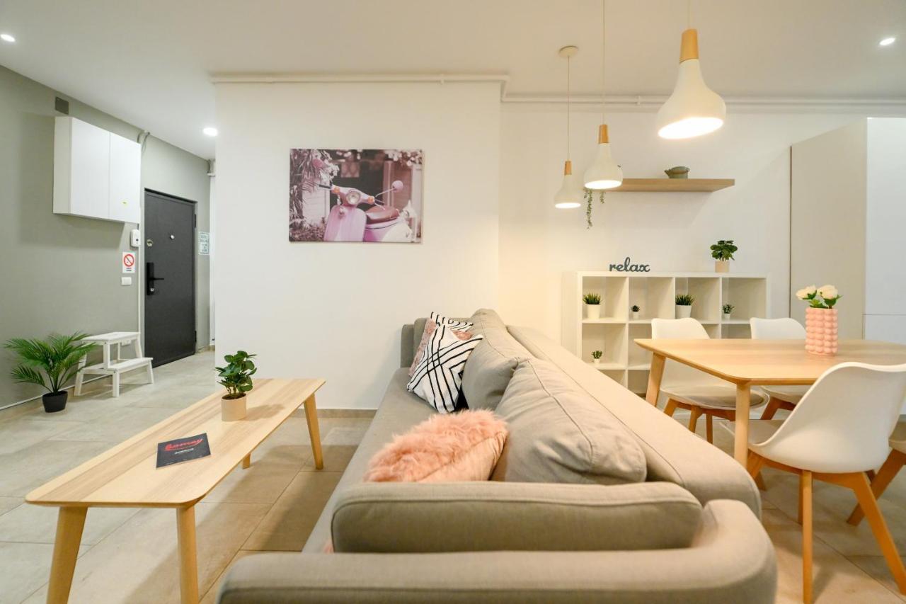 Splendid 2Br Apartment With Breathtaking Views Of Casa Poporului Bucarest Exterior foto