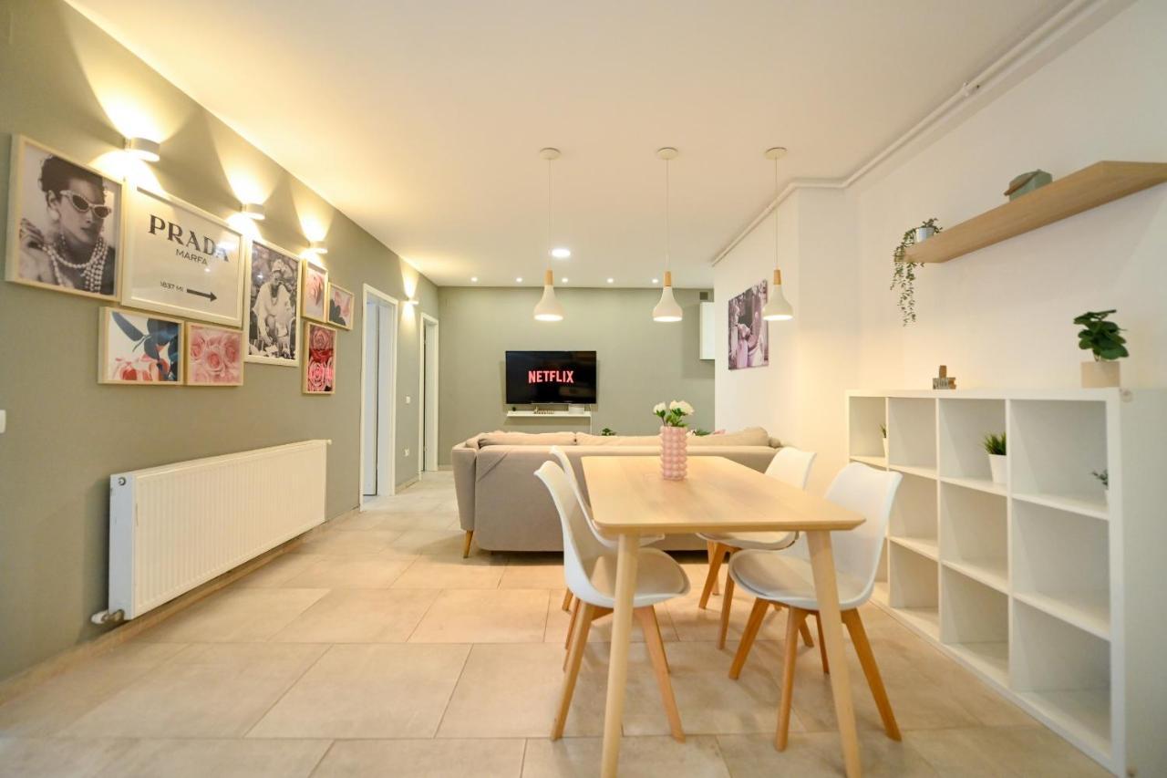 Splendid 2Br Apartment With Breathtaking Views Of Casa Poporului Bucarest Exterior foto